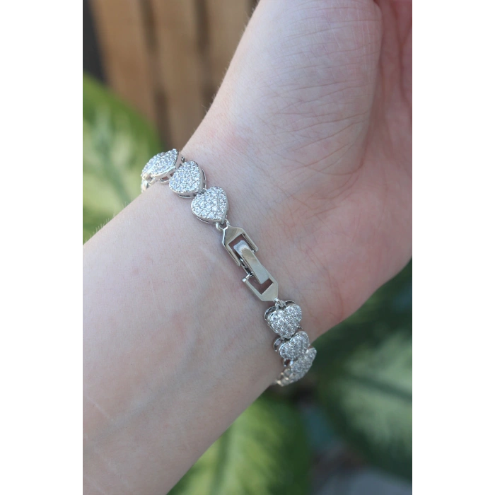 Erb Vip Seri Pirinç Zirkon Taşlı Gümüş Renk Kalp Model Bileklik