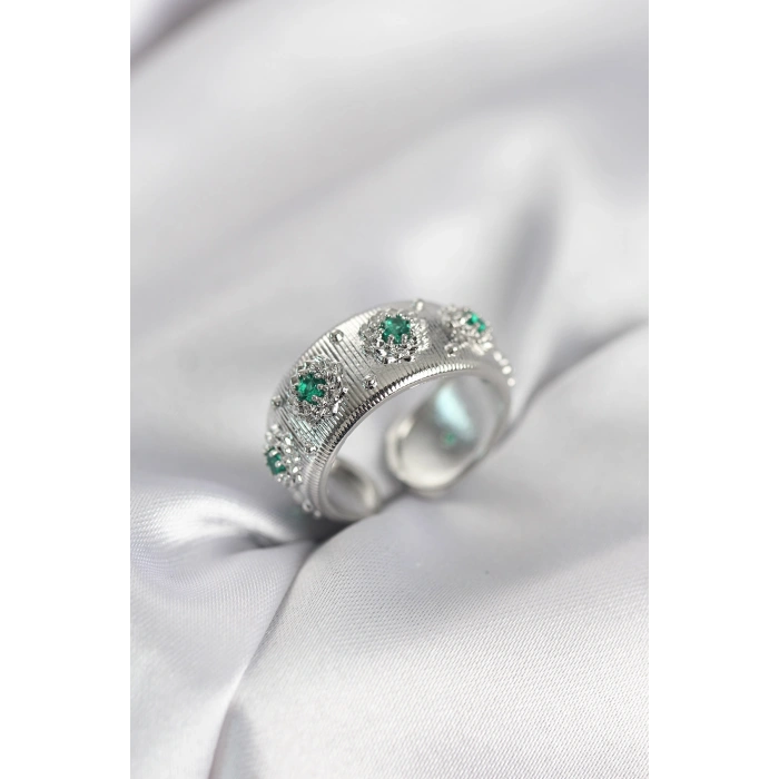 Erb Yeşil Zirkon Taşlı Gümüş Renk Vintage Kadın Yüzük
