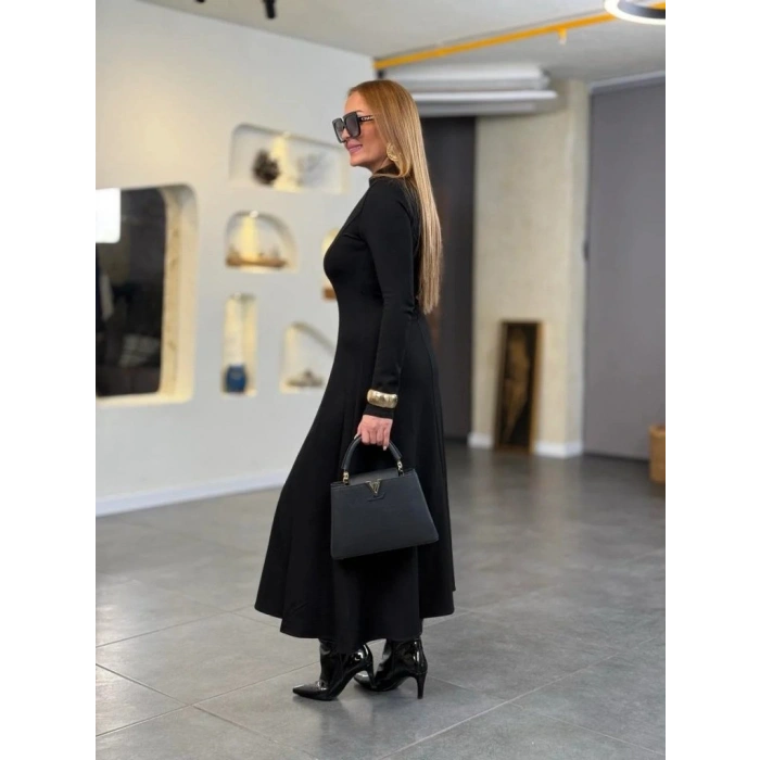 Kadın Balıkçı Yaka Damla Detaylı Yırtmaçlı Uzun Viskon Iki Iplik Maxi Elbise