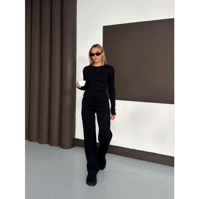 Kadın Bisiklet Yaka Parmak Geçme Detay Uzun Kollu Bluz Ve Pantolon Ikili Takım