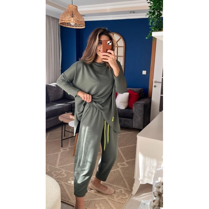 Kadın Iki Iplik Viskon Pamuk Kumaş Arma Detaylı Ikili Takım