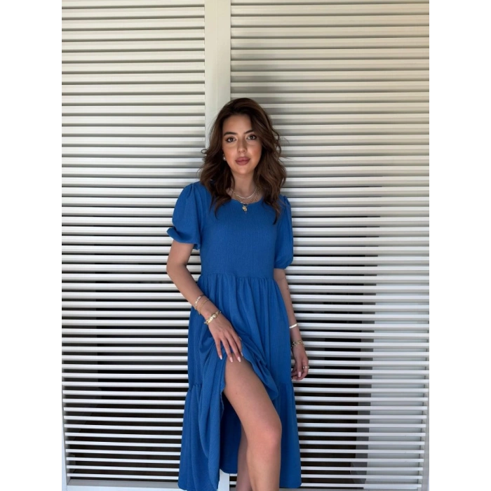 Kadın Kısa Kollu Yakası Açık Katlı Bürümcük Balon Elbise