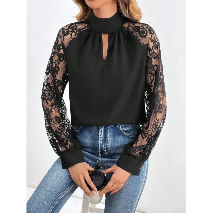 Kadın Uzun Kollu Göğüs Pencere Detay Yaka Boğazlı Kolları Tüllü Sandy Bluz