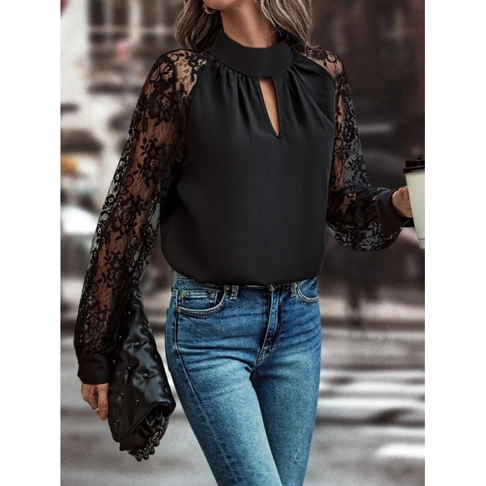 Kadın Uzun Kollu Göğüs Pencere Detay Yaka Boğazlı Kolları Tüllü Sandy Bluz