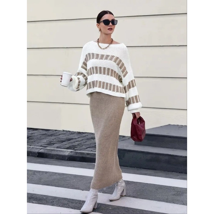 Kadın Uzun Kollu Kayık Yakalı Salaş Triko Bluz Ve Etek Ikili Takım