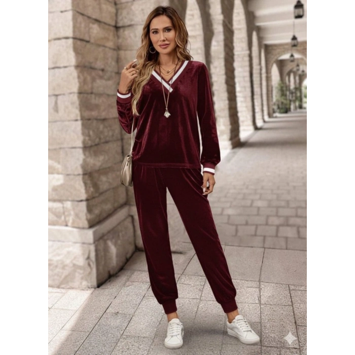 Kadın Uzun Kollu V Yaka Kadife Bluz Ve Pantolon Ikili Takım