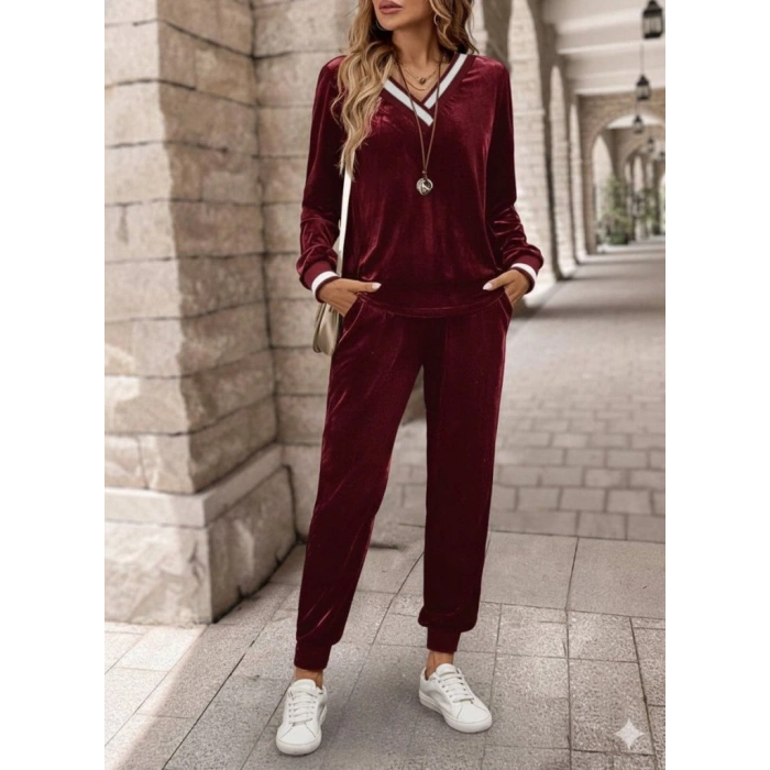 Kadın Uzun Kollu V Yaka Kadife Bluz Ve Pantolon Ikili Takım
