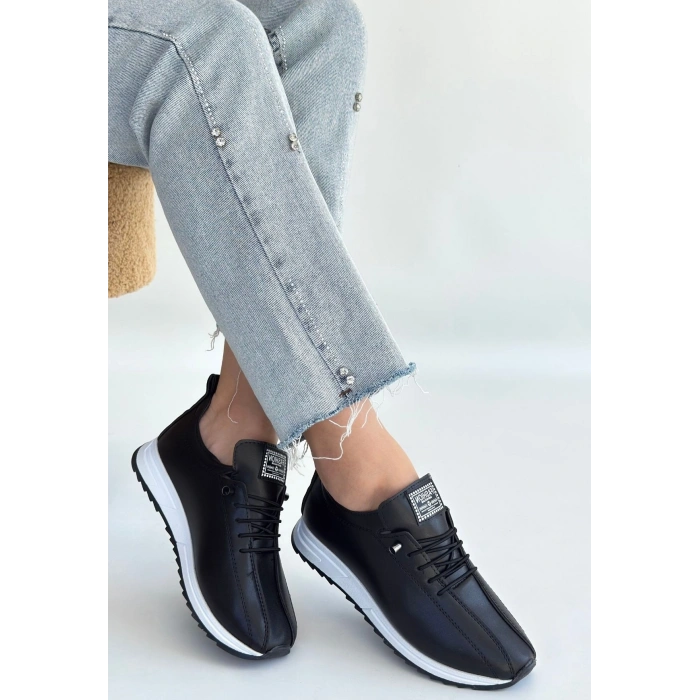Monya Siyah Cilt Bağcıklı Spor Ayakkabı