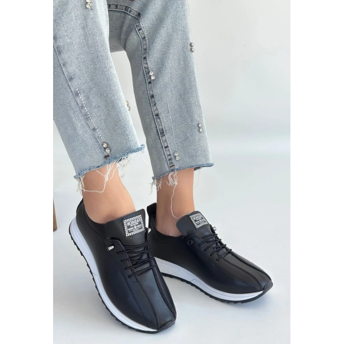 Monya Siyah Cilt Bağcıklı Spor Ayakkabı