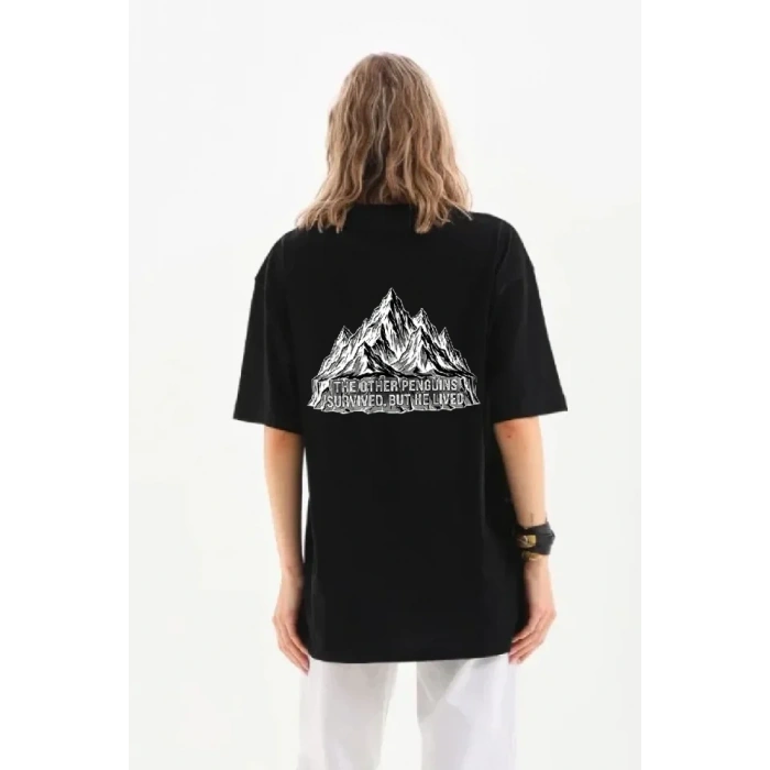 Nihilist Penguen Temalı Oversize Bisiklet Yaka Tişört - Siyah