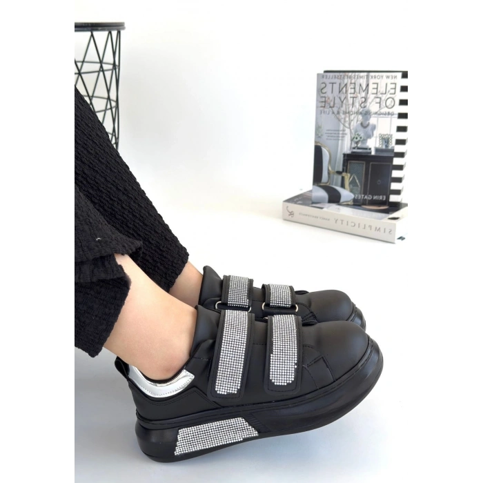 Nino Siyah Cilt Cırt Cırtlı Spor Ayakkabı