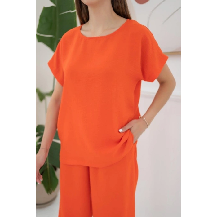 Bej T-Shirt Ve Pantolon Takım