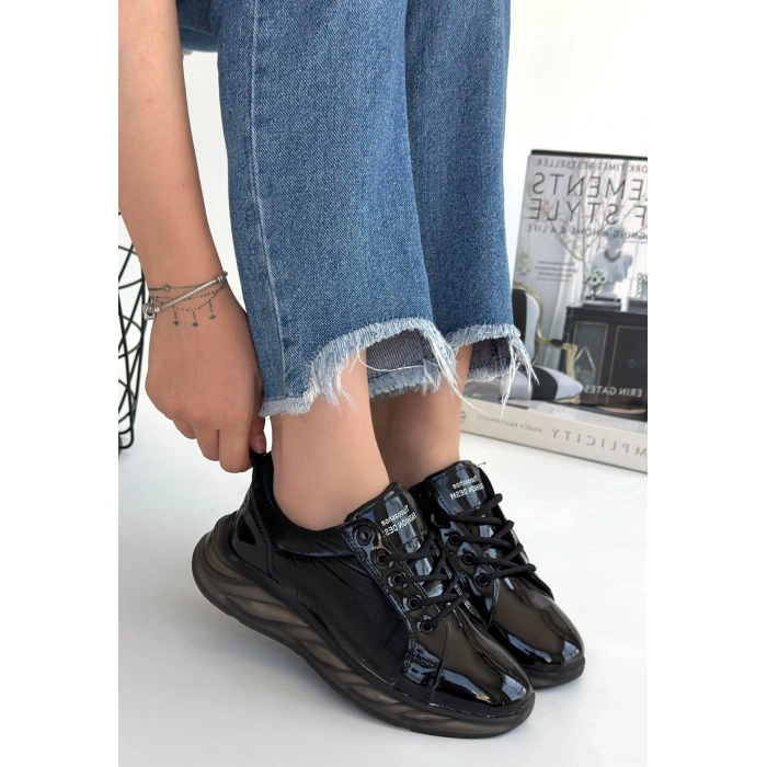 Piona Siyah Rugan Gri Tabanlı Spor Ayakkabı