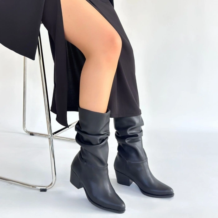 Yior Siyah Cilt Topuklu Bot