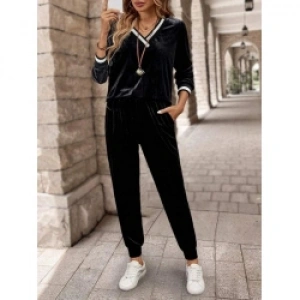 Kadın Uzun Kollu V Yaka Kadife Bluz Ve Pantolon Ikili Takım