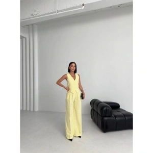 Keten Sirti Çapraz Geçi̇şli̇ Cepken Pantolon Takim