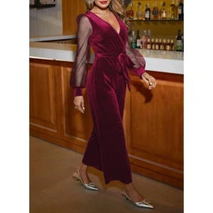 Kadın Uzun Kollu Kruvaze Yakalı Belden Kuşaklı Tül Detaylı Kadife Tulum