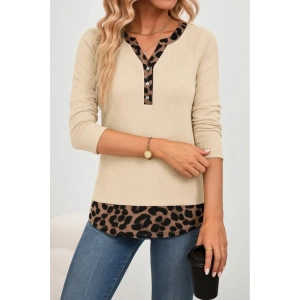 Kadın Uzun Kollu Yakadan Düğmeli Leopar Detaylı Kaşkorse Bluz