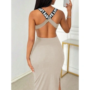 Kadın Yuvarlak Yaka Sırttan çapraz şerit Love Detaylı Yırtmaçlı Viskon Elbise