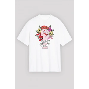 8 Mart Dünya Kadınlar Günü İçin Özel Baskılı T-shirt - Beyaz