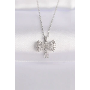 Erb 316L Çelik Zincir Gümüş Renk Zirkon Taşlı Kalp Detay Fiyonk Kolye