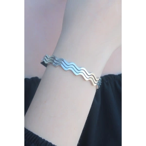 Erb 316L Kararmaz Çelik Gümüş Renk Dalga Model Kelepçe Kadın Bileklik