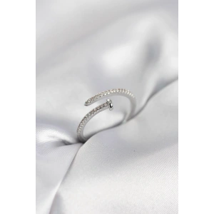 Erb Çivi Model Zirkon Taşlı Gümüş Renk Kadın Yüzük