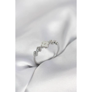 Erb Gümüş Renk Minimal Yonca Ve Zirkon Taşlı Kadın Yüzük