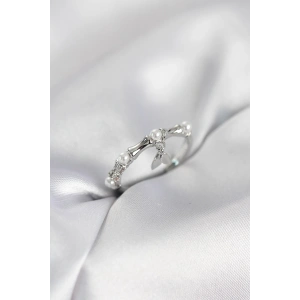 Erb Gümüş Renk Sallantılı Kemik Model Kadın Yüzük