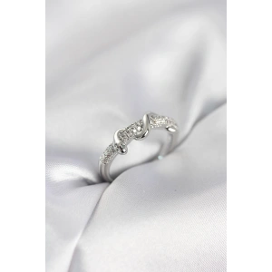 Erb Gümüş Renk Zirkon Taşlı Sarmal Yılan Model Kadın Yüzük