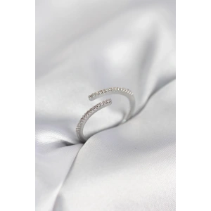 Erb Gümüş Renk Zirkon Taşlı Yılan Tarz Kadın Yüzük