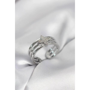 Erb Gümüş Renk Zirkon Taşlı Yonca Model Kadın Yüzük