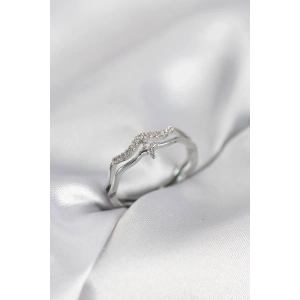 Erb Minimal Yıldız Model Gümüş Renk Zirkon Taşlı Kadın Yüzük