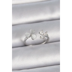 Erb Pirinç Gümüş Renk Ayarlanabilir Zirkon Taşlı Beyaz Mineli Kalp Model Kadın Yüzük