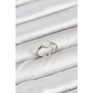 Erb Pirinç Gümüş Renk Kalpli Kadın Yüzük