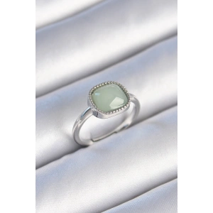 Erb Pirinç Gümüş Renk Yeşil Kare Mineli Kadın Yüzük