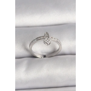 Erb Pirinç Gümüş Renk Zirkon Taşlı İnci Detaylı Kilit Kalp Model Ayarlanabilir Yüzük