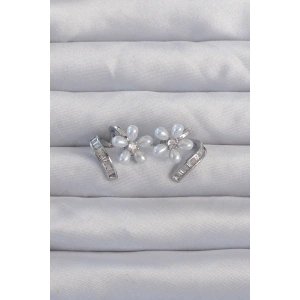 Erb Pirinç Gümüş Renk Zirkon Taşlı Kıvrımlı İnci Çiçek Küpe