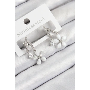 Erb Pirinç Zirkon Taşlı Papatya Model Gümüş Renk Kadın Küpe