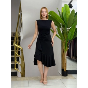 Kadın Sıfır Kollu Belden Büzgülü Eteği Volanlı Asimetrik Kesim Midi Janjan Krep Elbise