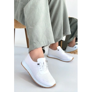 Tone Beyaz Cilt Bağcıklı Spor Ayakkabı