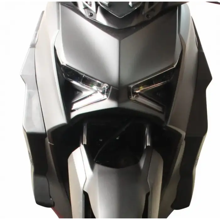 GP KOMPOZİT YAMAHA XMAX 250 2024 UYUMLU BACAK KORUMA SİYAH