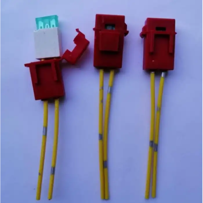 SİGORTA ( YUVASI )KUTUSU KARE