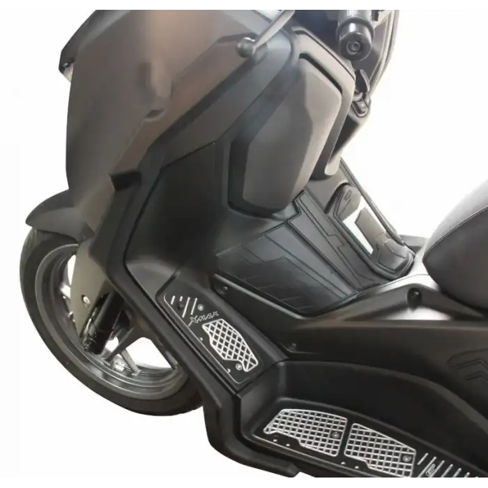 GP KOMPOZİT YAMAHA XMAX 250 2024 UYUMLU BACAK KORUMA SİYAH