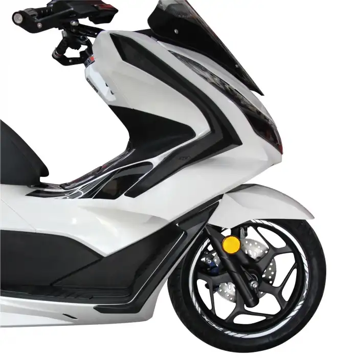 GP KOMPOZİT HONDA PCX 125 / 150 2021-2024 UYUMLU ÜST BACAK KORUMA SİYAH