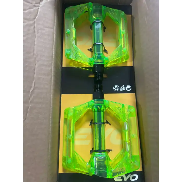 PLATFORM PEDAL ŞEFFAF YEŞİL BİLYALI