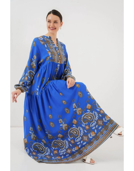 2423 Otantik Desenli Tesettür Elbise - Saks 1
