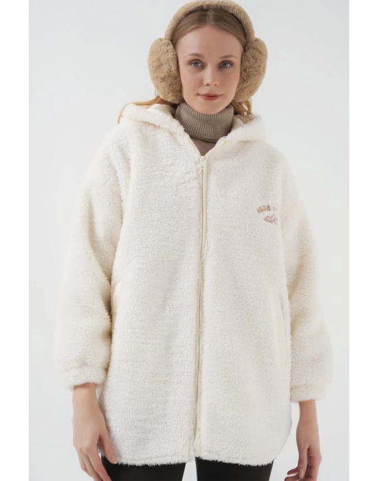 9102 Oversize Kapüşonlu Beyaz Peluş Kaban