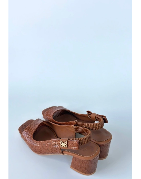 Alessi Kahve Rugan Topuklu Ayakkabı