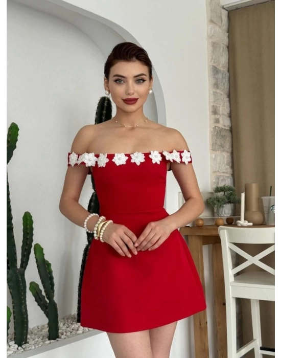Alyosa Çiçek Detaylı Elbise